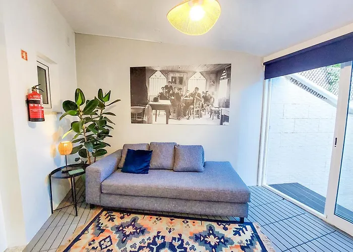 Bluetile Sol Apartment Porto